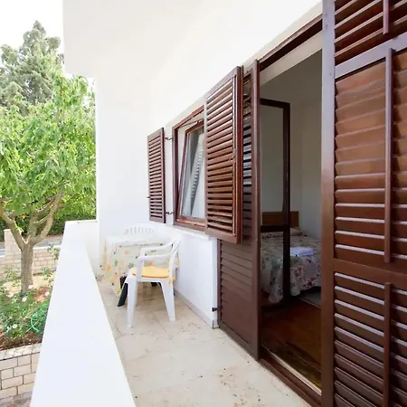 Laura's ポレッチ